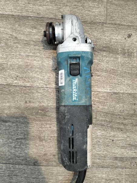 Купить Makita 9565CR в Екатеринбург за 4200 руб.