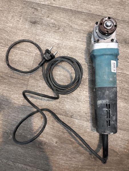 Купить Makita 9565CR в Екатеринбург за 4200 руб.