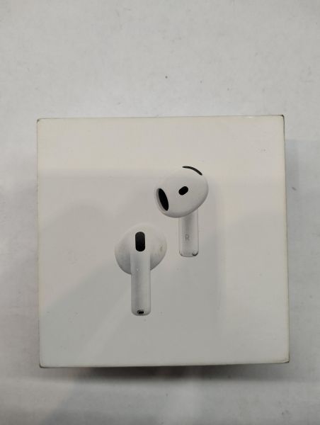 Купить Apple AirPods 4 ANC (A3055, A3056, A3057) в Екатеринбург за 8050 руб.