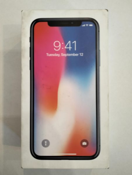 Купить Apple iPhone X 64GB в Екатеринбург за 8100 руб.