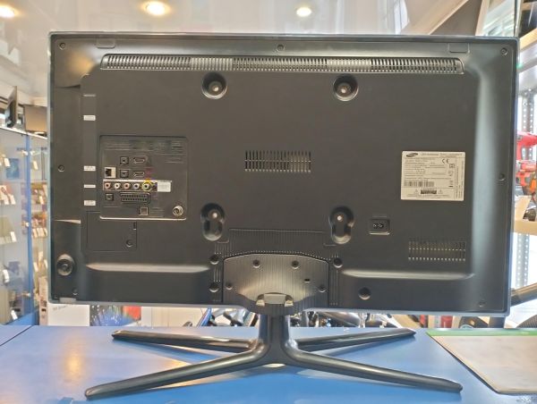 Купить Samsung UE32ES5557 в Екатеринбург за 7000 руб.