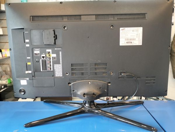 Купить Samsung UE32F5500 в Екатеринбург за 7800 руб.
