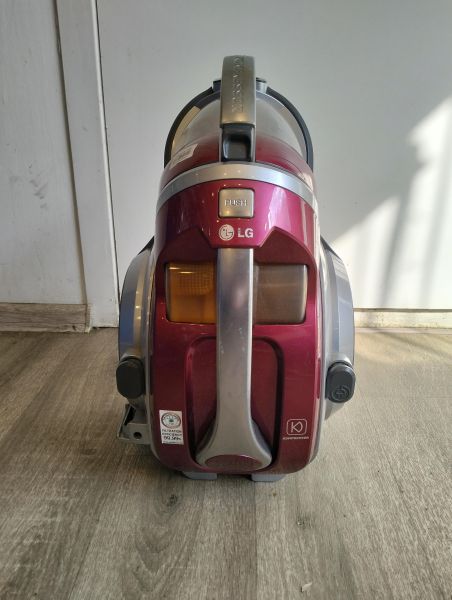 Купить LG VC73201UHAP в Екатеринбург за 2600 руб.