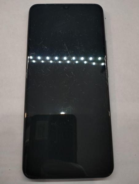 Купить Vivo V21e 8/128GB (V2061) Duos в Екатеринбург за 4000 руб.