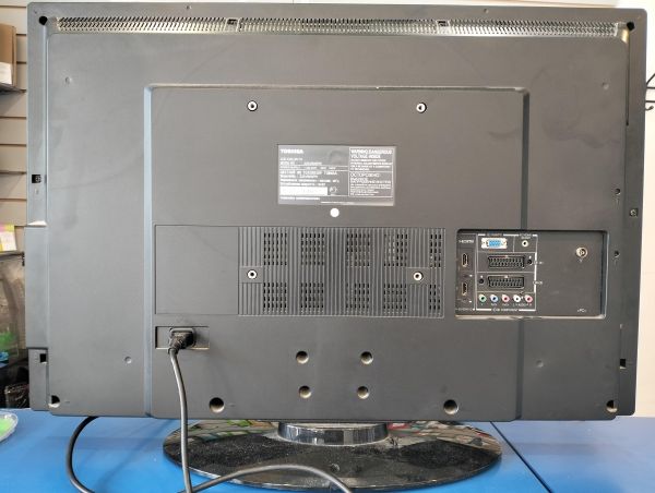 Купить Toshiba 32AV605PR в Екатеринбург за 4850 руб.