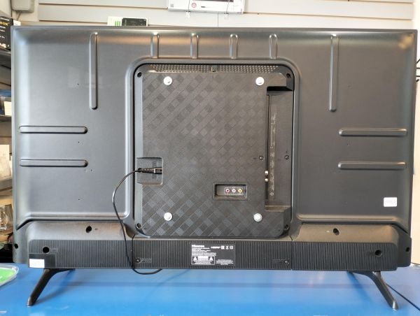 Купить Hisense 43E7NQ в Екатеринбург за 12900 руб.