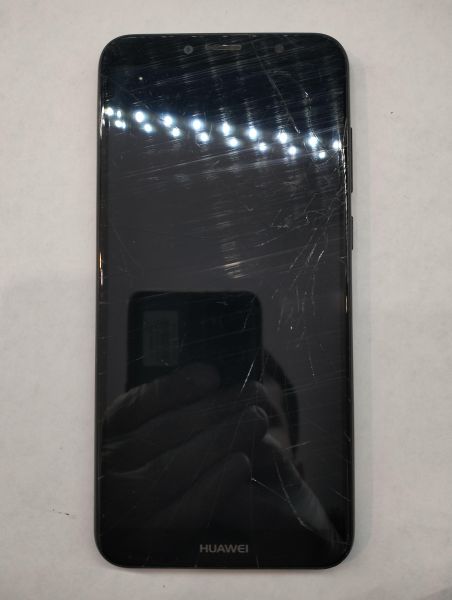 Купить Huawei Y6 Prime 2018 2/16GB (ATU-L31) Duos в Екатеринбург за 1250 руб.