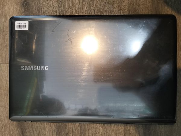 Купить Samsung NP350V5C (i7-3630QM/HD 7600M/8GB RAM/SSD 240 GB) в Екатеринбург за 7350 руб.