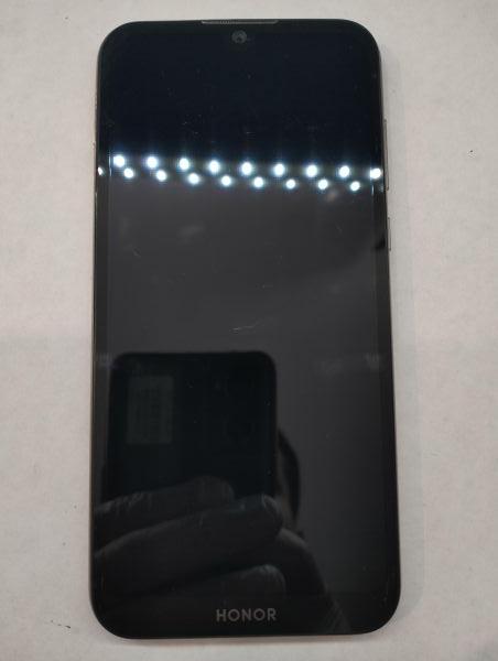 Купить Honor 8S 2/32GB (KSA-LX9) Duos в Екатеринбург за 1750 руб.