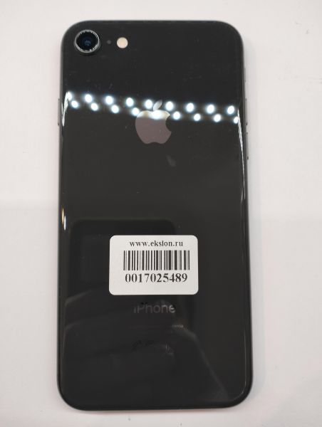 Купить Apple iPhone 8 64GB в Екатеринбург за 3800 руб.