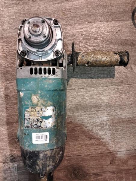 Купить Makita 9069 в Екатеринбург за 3600 руб.