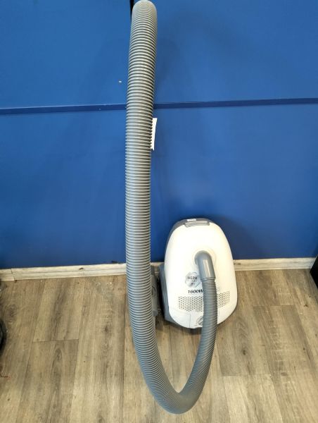 Купить LG VC3816RU в Екатеринбург за 1100 руб.