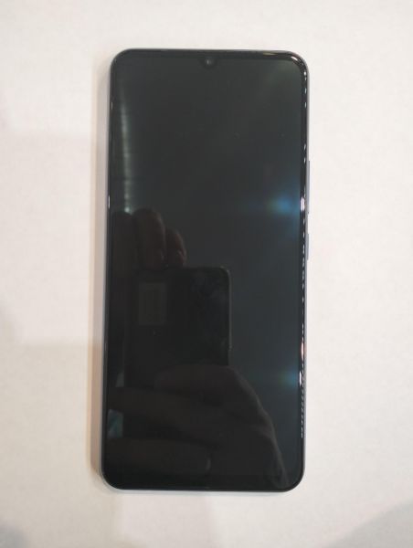 Купить Vivo V21e 8/128GB (V2061) Duos в Екатеринбург за 6900 руб.