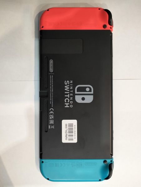 Купить Nintendo Switch HAC-001(-01) в Екатеринбург за 11900 руб.