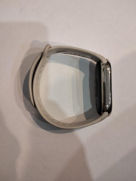 Купить Xiaomi Smart Band 8 (M2239B1) с СЗУ в Екатеринбург за 900 руб.