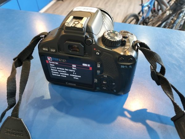 Купить Canon EOS 550D body с СЗУ в Екатеринбург за 6900 руб.