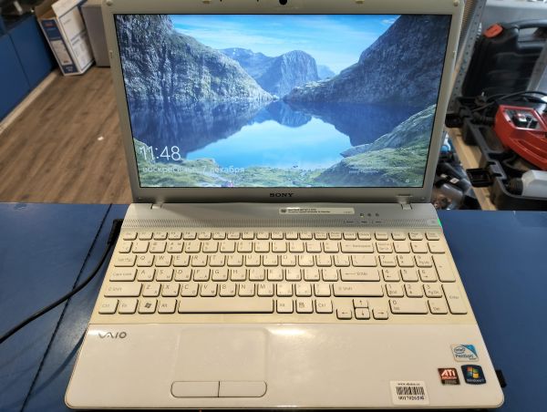 Купить Sony PCG-71211V (RAM 4GB/SSD 120GB) в Екатеринбург за 4800 руб.