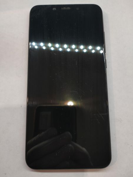 Купить Xiaomi Mi A2 4/32GB (M1804D2SG) Duos в Екатеринбург за 3500 руб.