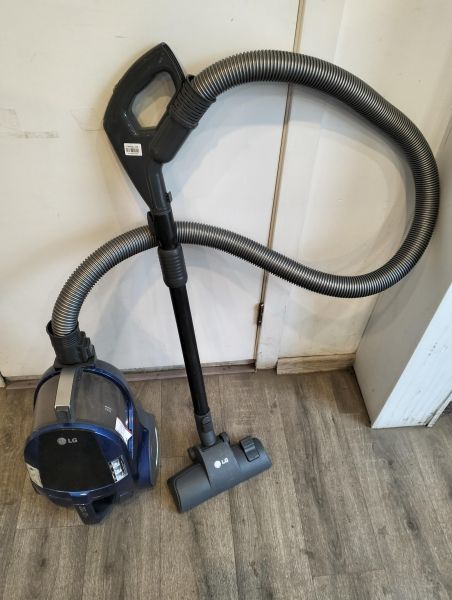 Купить LG VK75304HY в Екатеринбург за 900 руб.