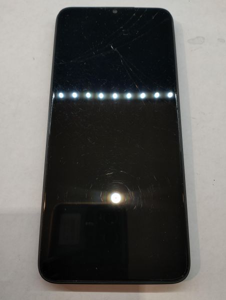 Купить Infinix Hot 30i 8/128GB (X669D) Duos в Екатеринбург за 3400 руб.