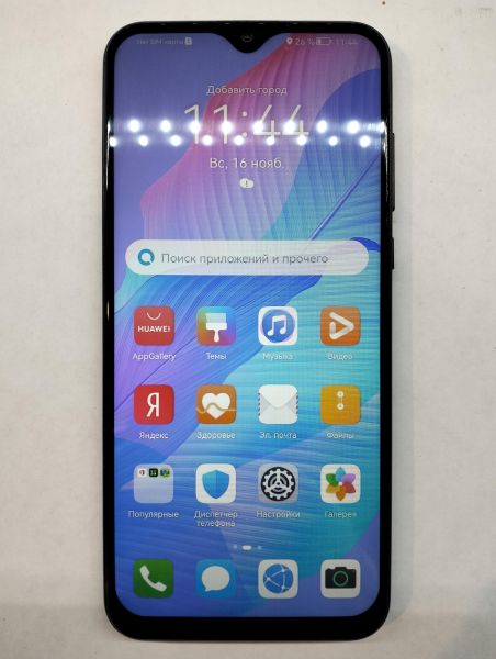 Купить Huawei Y8p 4/128GB (AQM-LX1) Duos в Екатеринбург за 4600 руб.