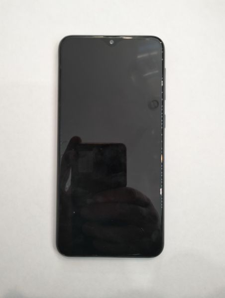 Купить Samsung Galaxy A10 2019 2/32GB (A105F) Duos в Екатеринбург за 2300 руб.