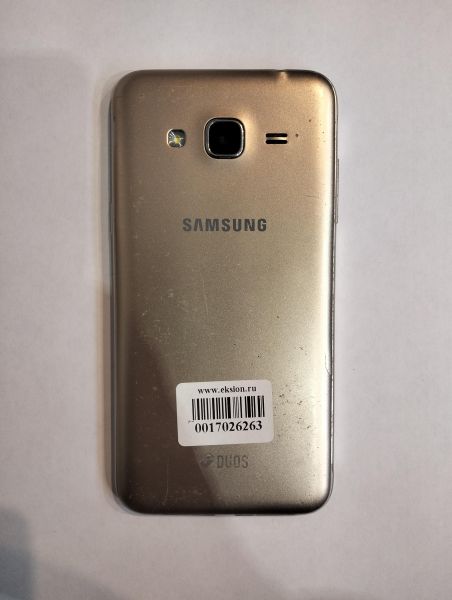 Купить Samsung Galaxy J3 2016 (J320F) Duos в Екатеринбург за 1400 руб.