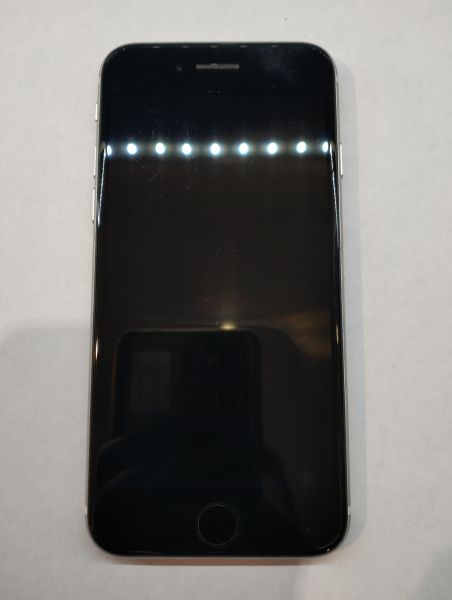 Купить Apple iPhone SE 2nd gen. 2020 64GB в Екатеринбург за 7800 руб.