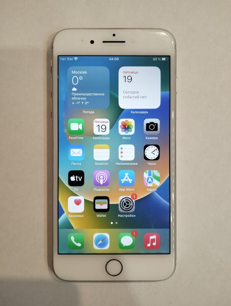Купить Apple iPhone 8 Plus 64GB в Екатеринбург за 5400 руб.