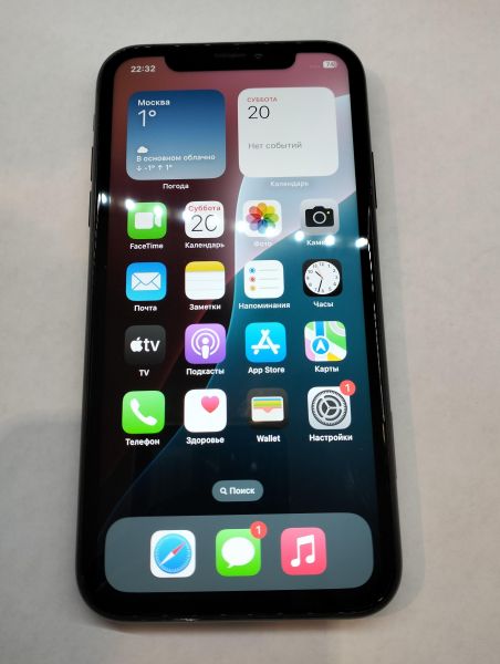 Купить Apple iPhone XR 64GB в Екатеринбург за 8100 руб.