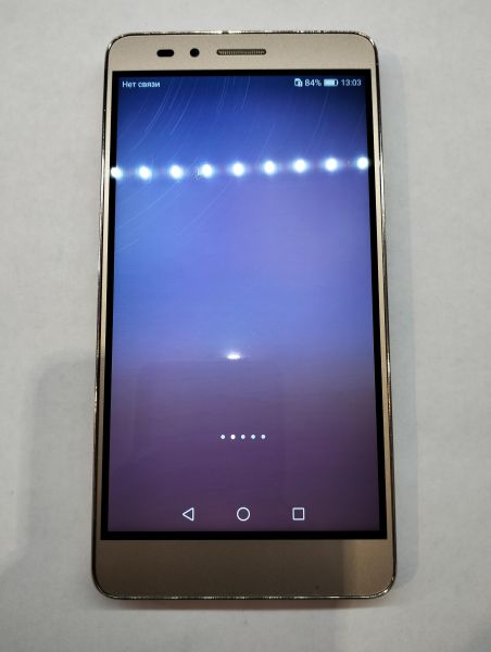 Купить Honor 5X 2/16GB (KIW-L21) Duos в Екатеринбург за 2000 руб.