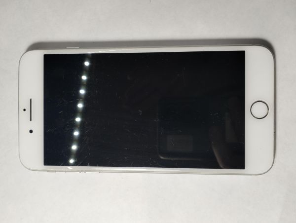 Купить Apple iPhone 8 Plus 64GB в Екатеринбург за 5900 руб.