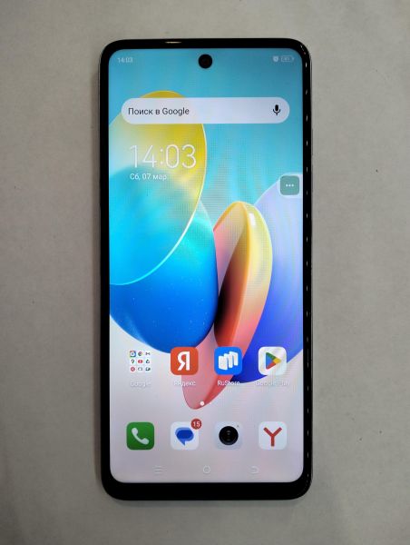 Купить TECNO Spark Go 2024 4/64GB (BG6) Duos в Екатеринбург за 3800 руб.