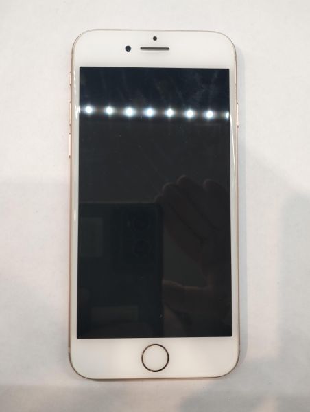 Купить Apple iPhone 8 64GB в Екатеринбург за 4800 руб.