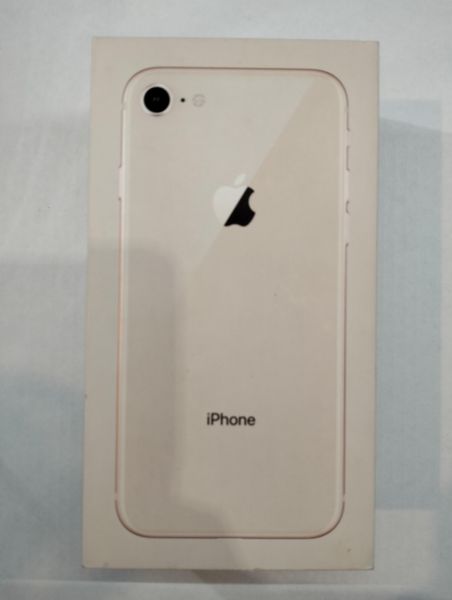 Купить Apple iPhone 8 64GB в Екатеринбург за 4800 руб.