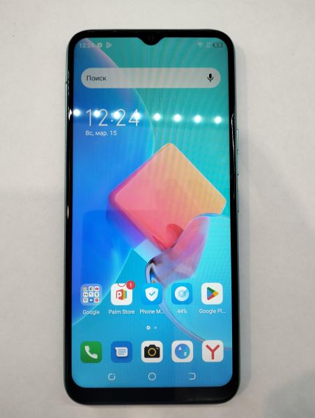 Купить TECNO Spark Go 2022 2/32GB (KG5m) Duos в Екатеринбург за 2800 руб.