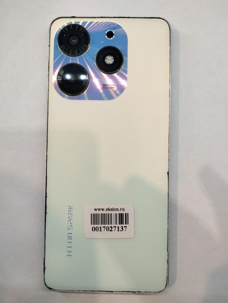 Купить TECNO Spark 30 Pro 8/256GB (KL7) Duos в Екатеринбург за 7800 руб.