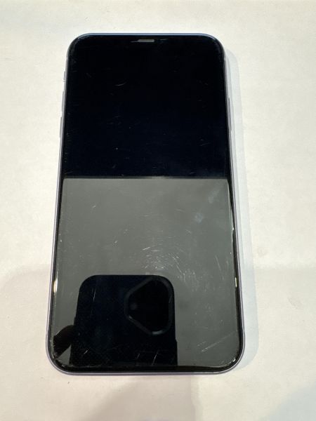 Купить Apple iPhone 11 64GB в Екатеринбург за 10000 руб.