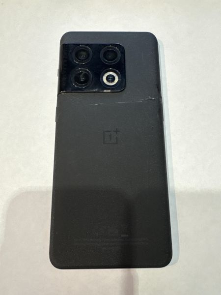 Купить OnePlus 10 Pro 12/256GB (NE2213) Duos в Екатеринбург за 17600 руб.