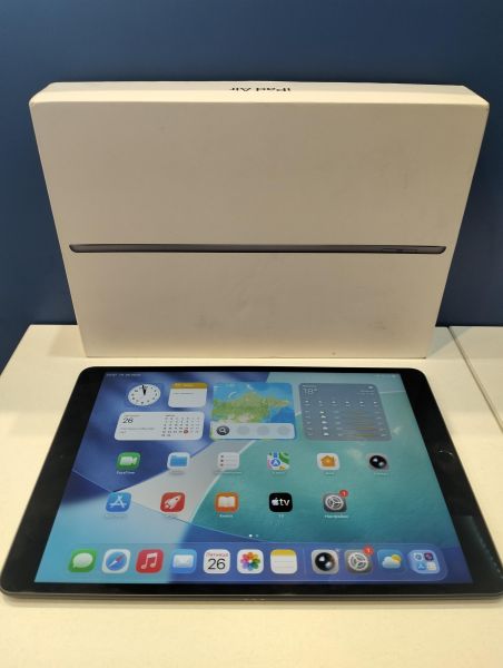 планшет Apple iPad Air 3 2019 64GB (A2152) (без SIM) в Екатеринбург