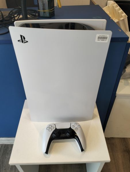 игровая приставка Sony PlayStation 5 825GB (CFI-1208A) в Екатеринбург
