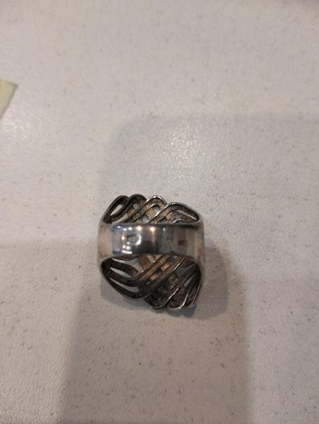 серебряное кольцо Кольцо серебро 925 5,61g, вес изделия 5.61g, размер 17, нет камней в Екатеринбург