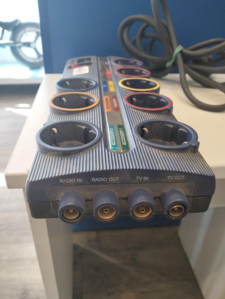 фильтр-удлинитель Monster Power AV800DE в Томск