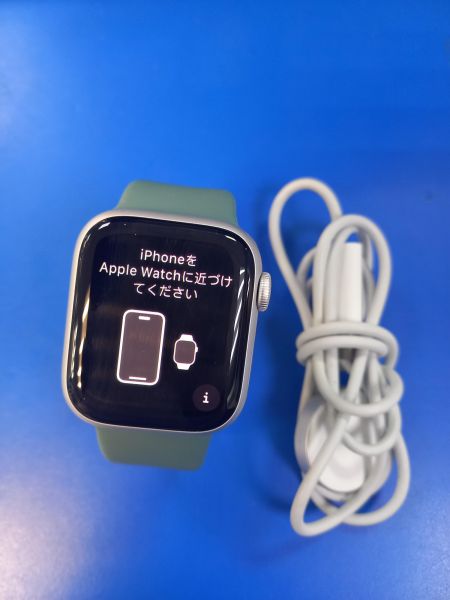 Купить Apple Watch Series 8 41mm (A2770) с СЗУ в Хабаровск за 17499 руб.
