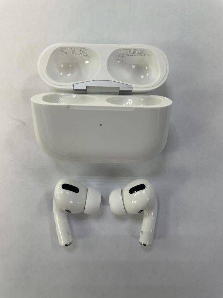 Купить Apple AirPods Pro (A2083, A2084) в Хабаровск за 3349 руб.