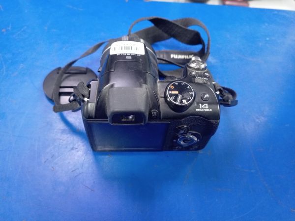 Купить Fujifilm FinePix S4300 (СЗУ не требуется) в Хабаровск за 1549 руб.