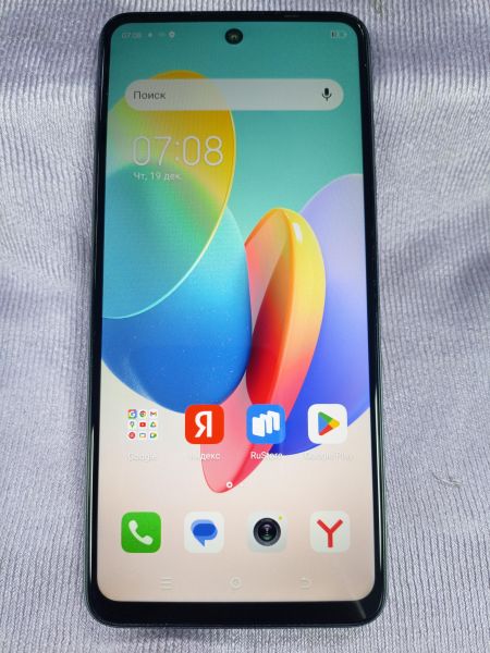 Купить TECNO Spark Go 2024 4/64GB (BG6) Duos в Хабаровск за 4299 руб.