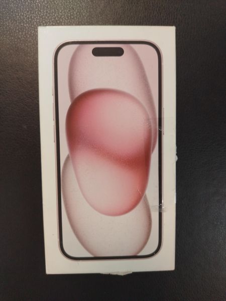 Купить Apple iPhone 15 128GB в Хабаровск за 42450 руб.