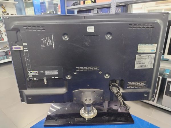 Купить Samsung UE32D4000NW в Хабаровск за 5400 руб.