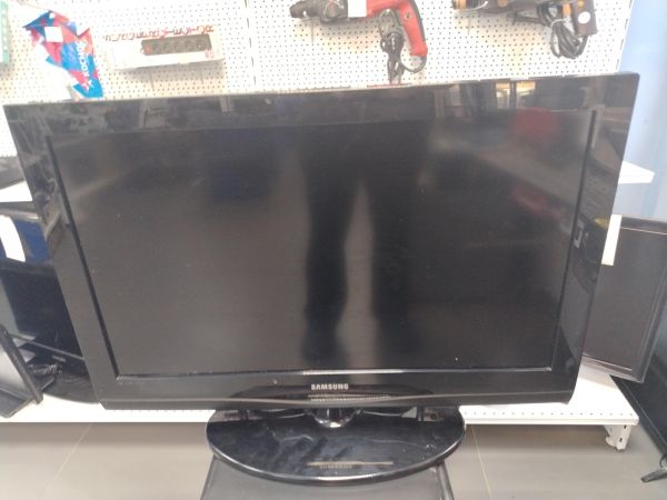 Купить Samsung LE32C350D1W в Хабаровск за 4900 руб.